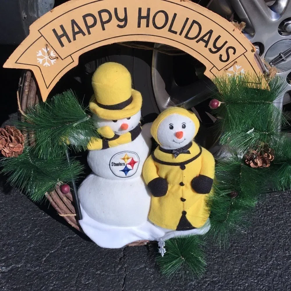 Home front door handmade Pittsburgh Steelers snowman football 🏈wreath 18 inch
